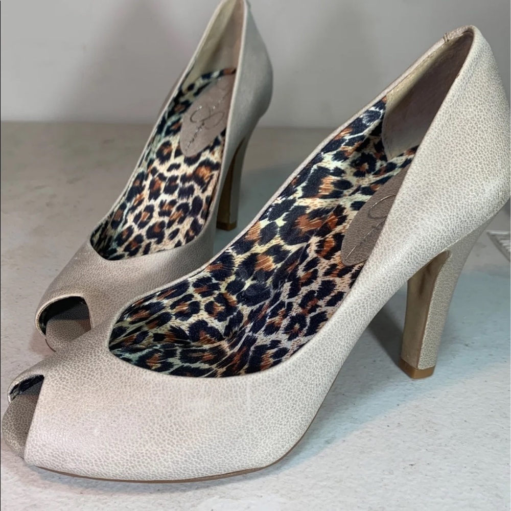 Jessica Simpson heels